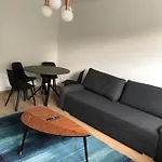 Joli Dans Maison Remise A Neuf アパート *