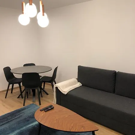 Joli Dans Maison Remise A Neuf דירה *