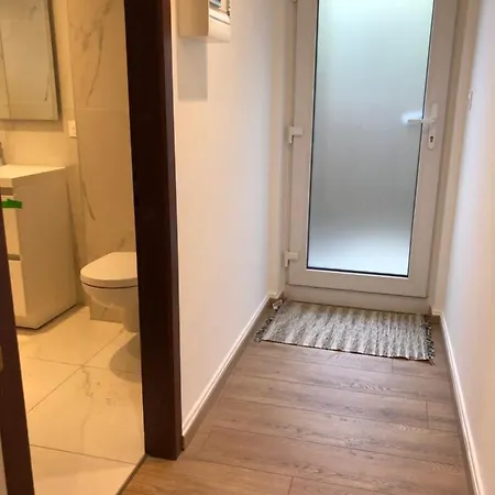 דירה Joli Dans Maison Remise A Neuf