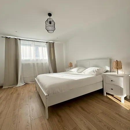 Joli Dans Maison Remise à Neuf Mittelhausbergen