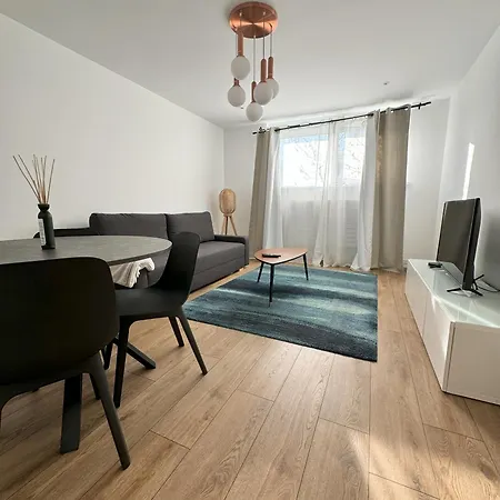 Joli Dans Maison Remise A Neuf * Mittelhausbergen